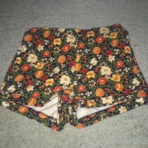 Flower patterned High waisted shorts
